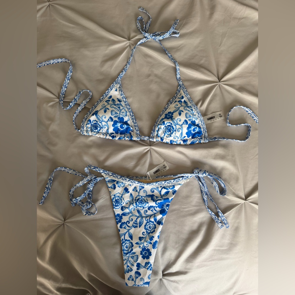 Sea Molly Blue and White Bikini set with lace trim - size: M